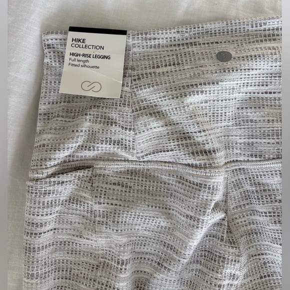 NWT CALIA by Carrie Underwood Gray High Waisted Hiking Outdoor Warm Leggings - Picture 5 of 7